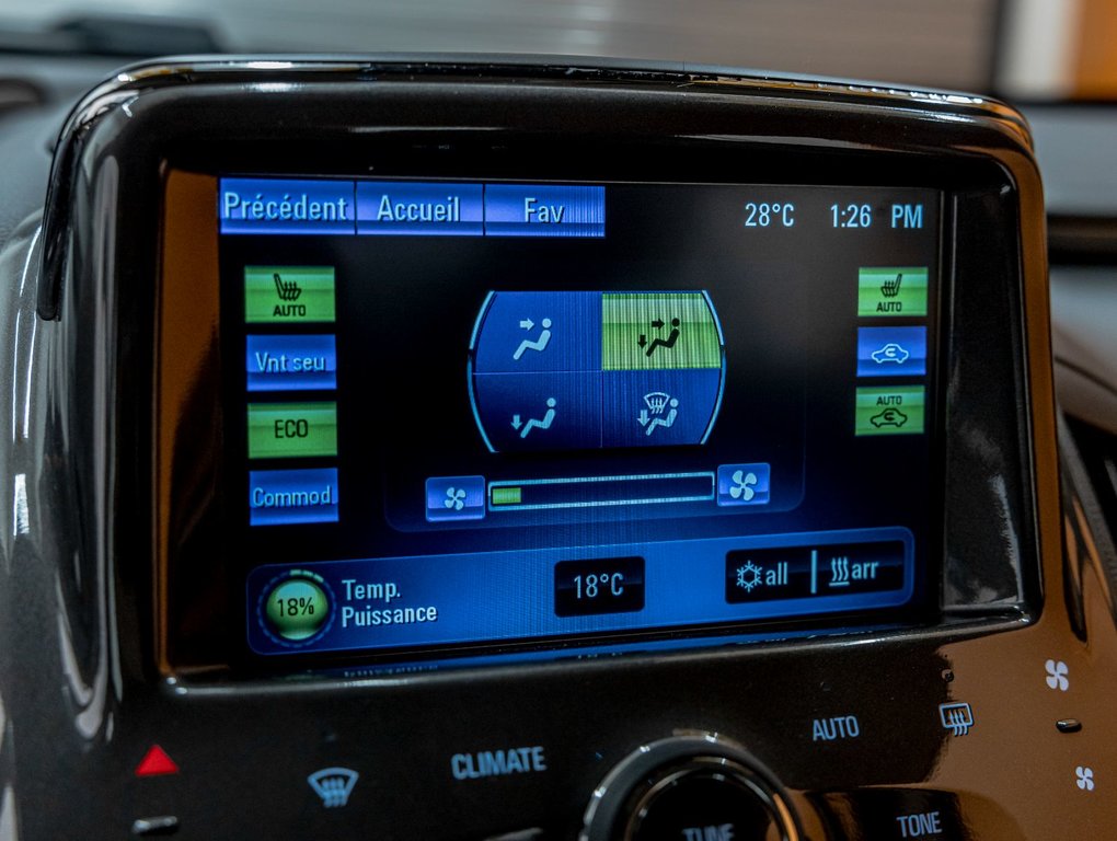 Chevrolet Volt  2015 à St-Jérôme, Québec - 16 - w1024h768px