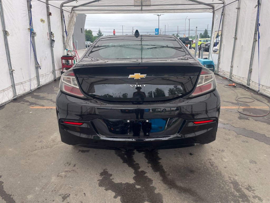 2017 Chevrolet Volt in St-Jérôme, Quebec - 6 - w1024h768px