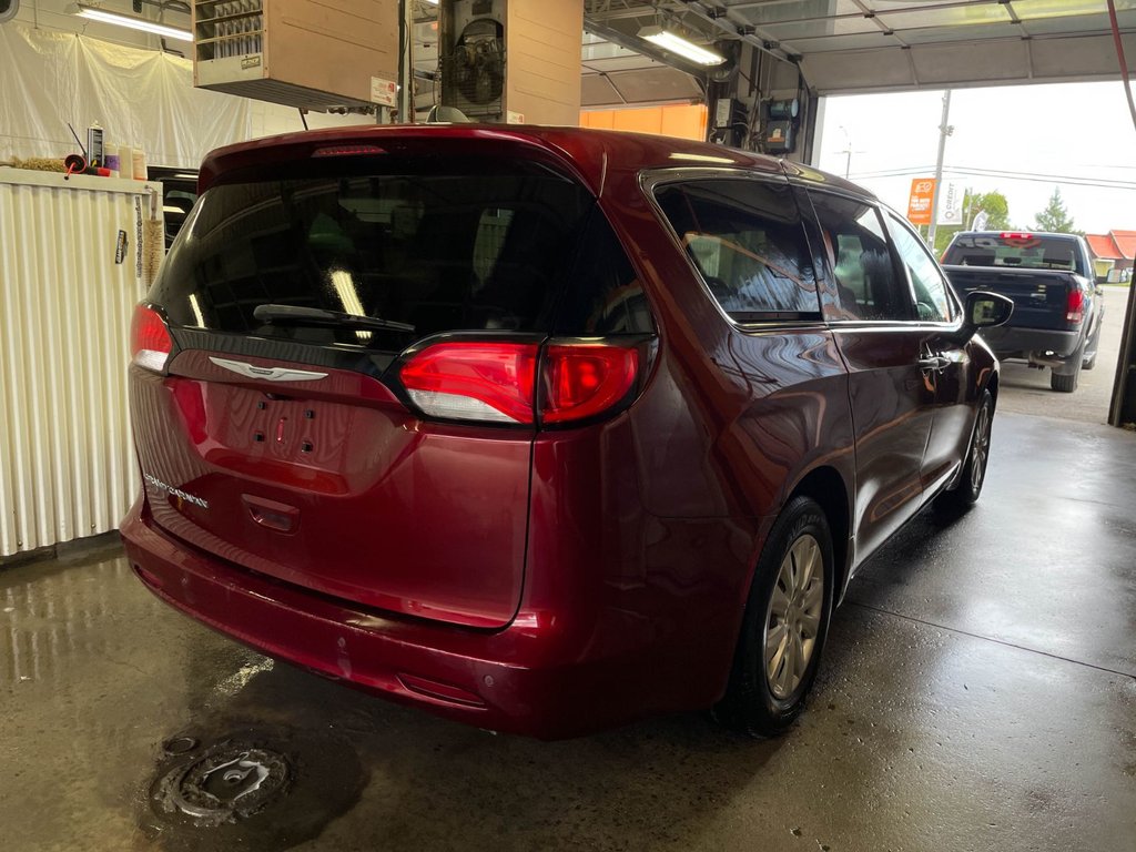 2021 Chrysler Grand Caravan in St-Jérôme, Quebec - 8 - w1024h768px
