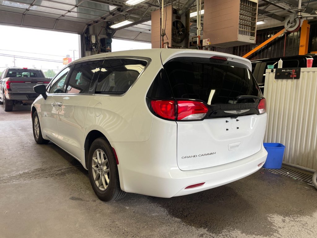 2024 Chrysler Grand Caravan in St-Jérôme, Quebec - 5 - w1024h768px