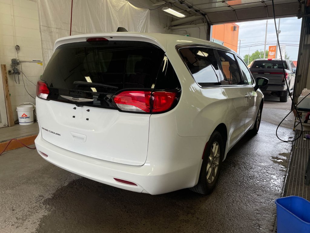 2024 Chrysler Grand Caravan in St-Jérôme, Quebec - 8 - w1024h768px