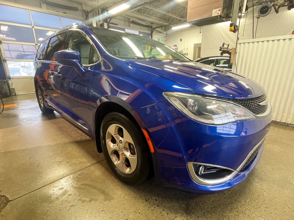 Chrysler Pacifica Hybrid  2020 à St-Jérôme, Québec - 9 - w1024h768px