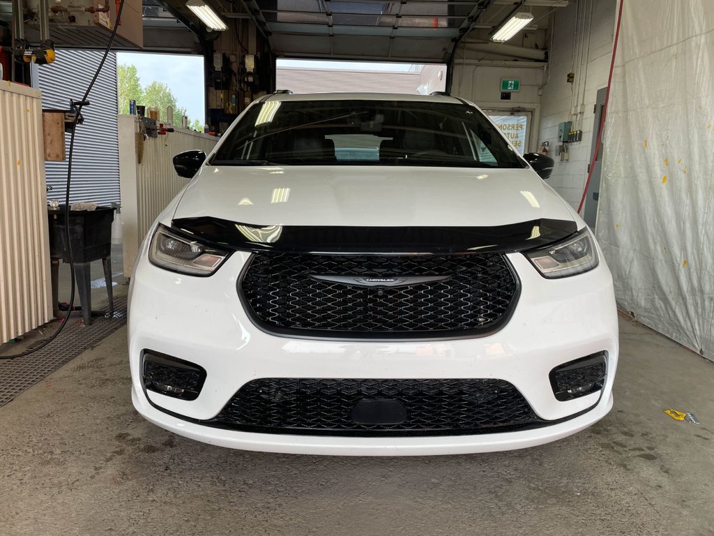 Chrysler Pacifica Hybrid  2024 à St-Jérôme, Québec - 6 - w1024h768px