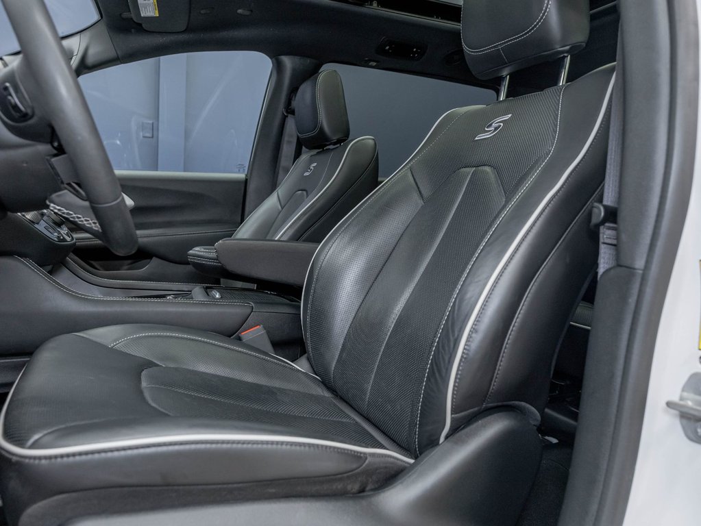 Chrysler Pacifica Hybrid  2024 à St-Jérôme, Québec - 12 - w1024h768px