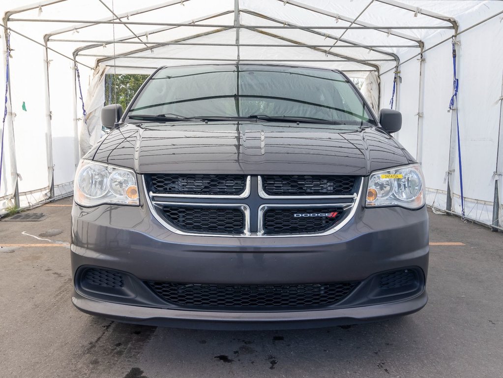 2017 Dodge Grand Caravan in St-Jérôme, Quebec - 4 - w1024h768px