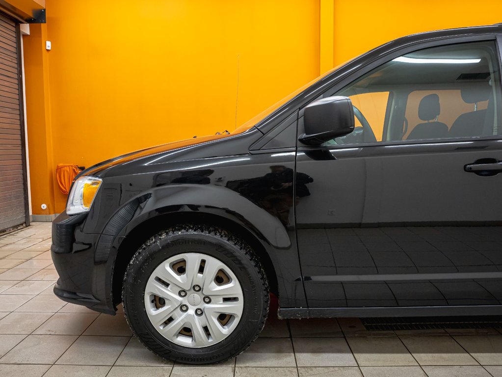 2017 Dodge Grand Caravan in St-Jérôme, Quebec - 29 - w1024h768px