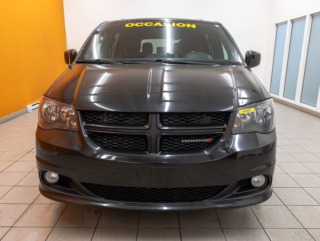 2020 Dodge Grand Caravan in St-Jérôme, Quebec - 4 - w1024h768px