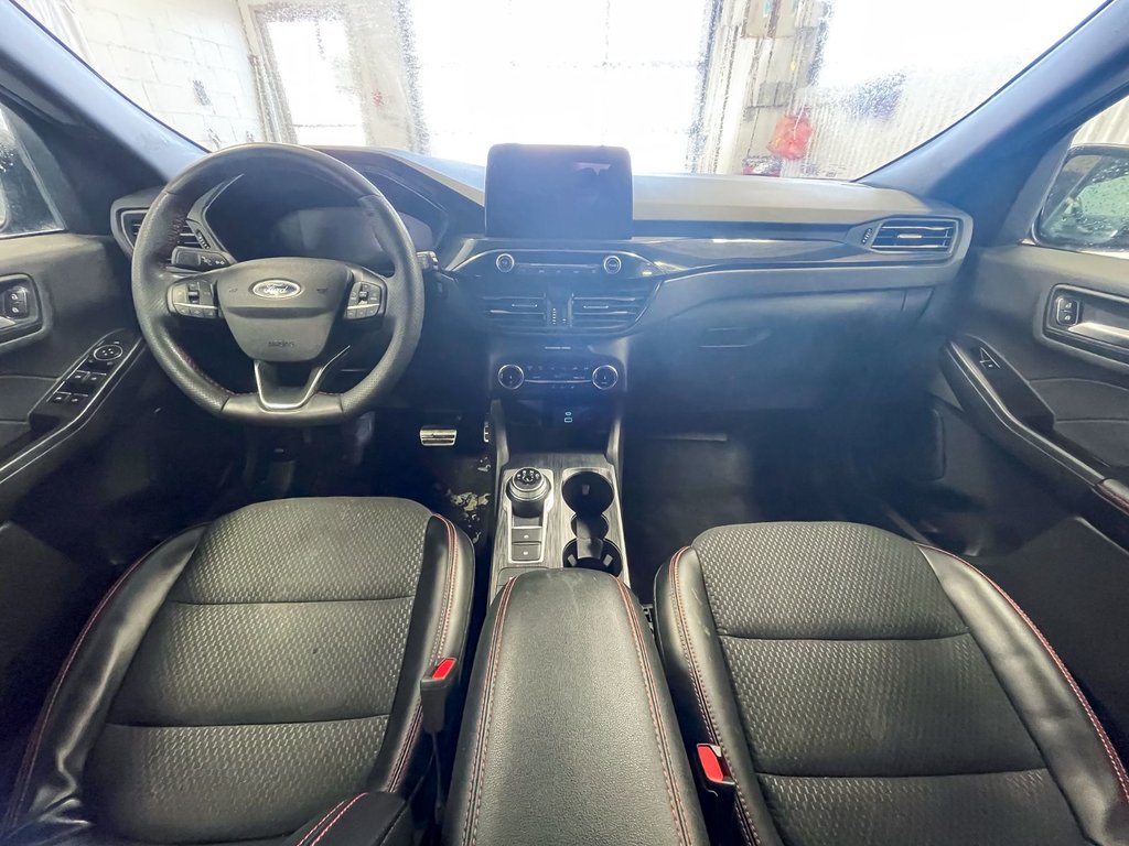 2023 Ford Escape Hybrid in St-Jérôme, Quebec - 10 - w1024h768px
