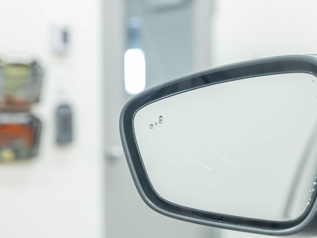 Ford Escape Hybrid  2024 à St-Jérôme, Québec - 35 - w1024h768px