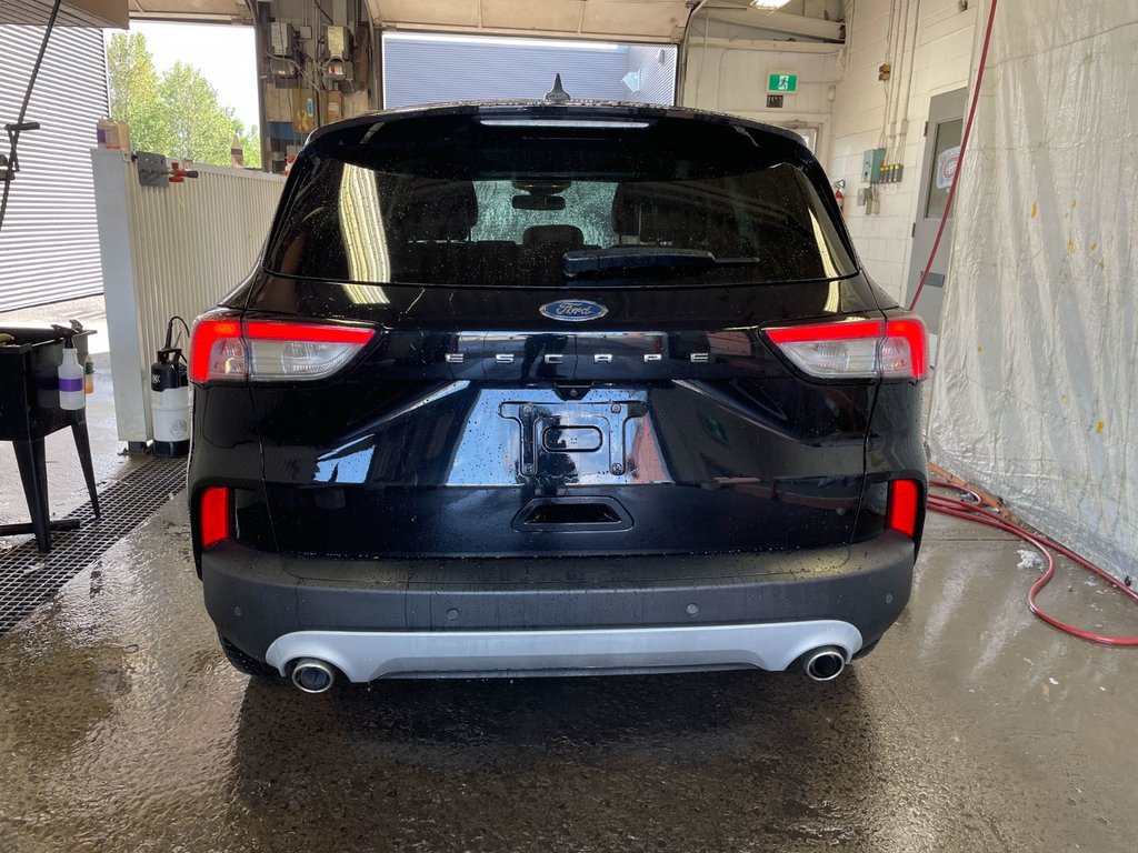 Ford Escape  2020 à St-Jérôme, Québec - 8 - w1024h768px