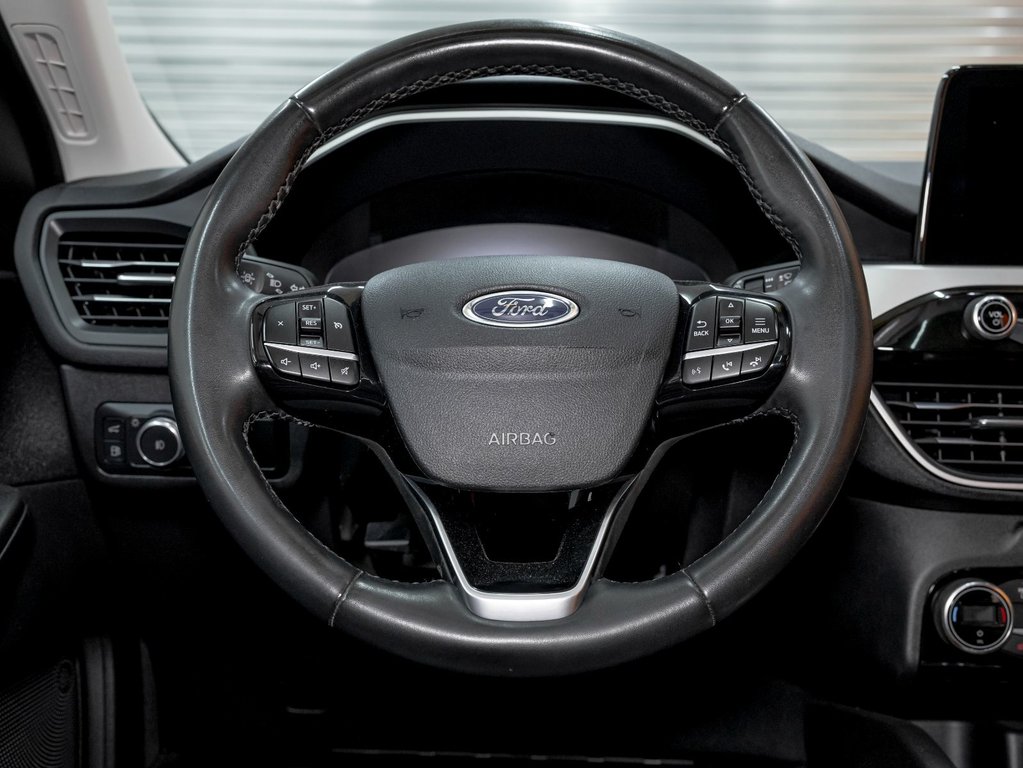 2021 Ford Escape in St-Jérôme, Quebec - 14 - w1024h768px