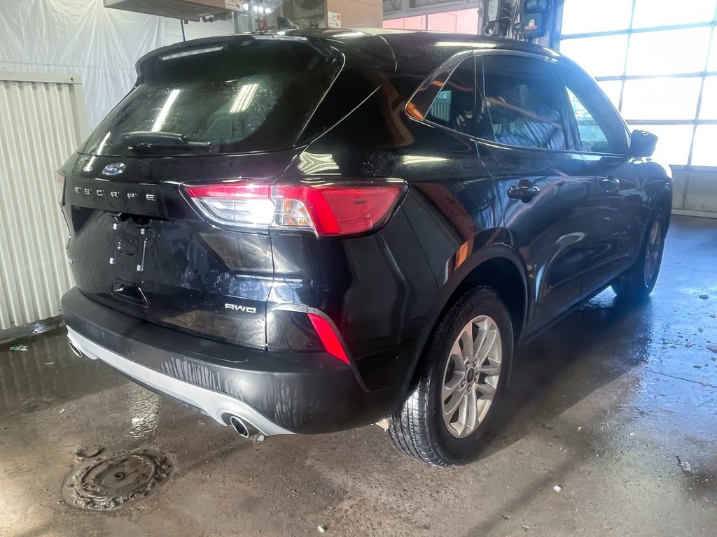 2021 Ford Escape in St-Jérôme, Quebec - 6 - w1024h768px