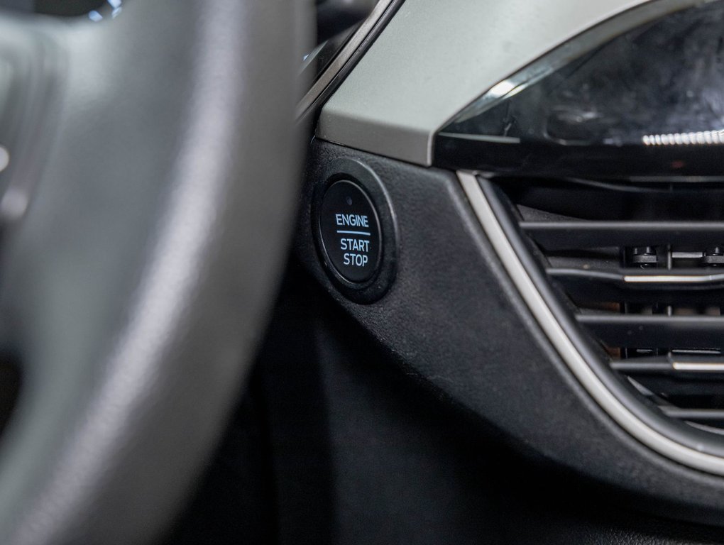 2021 Ford Escape in St-Jérôme, Quebec - 23 - w1024h768px