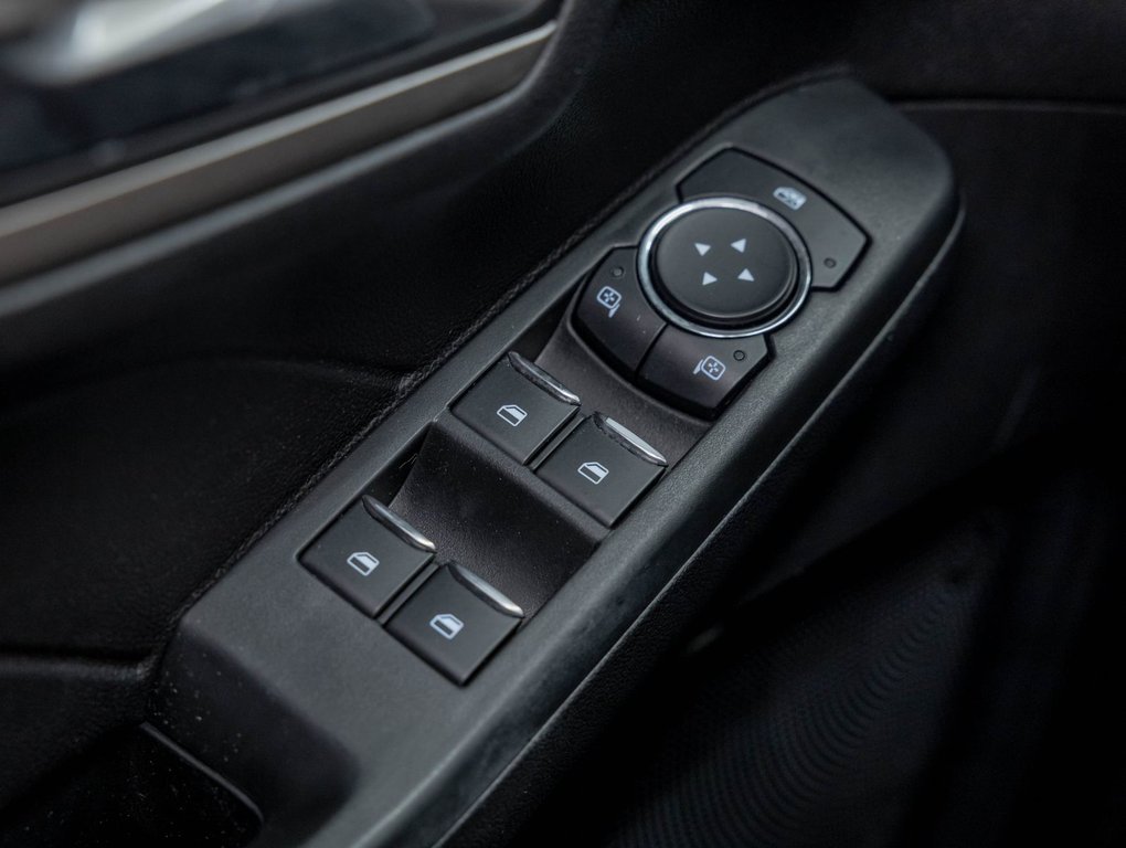 2021 Ford Escape in St-Jérôme, Quebec - 22 - w1024h768px