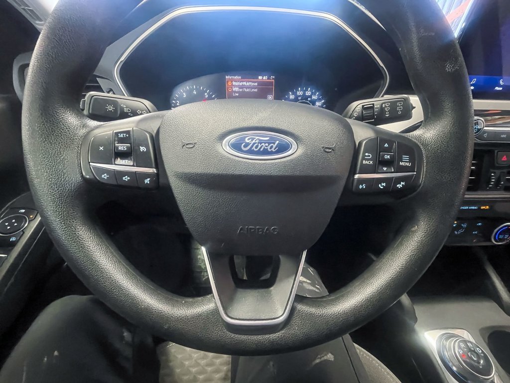 2021 Ford Escape in St-Jérôme, Quebec - 12 - w1024h768px