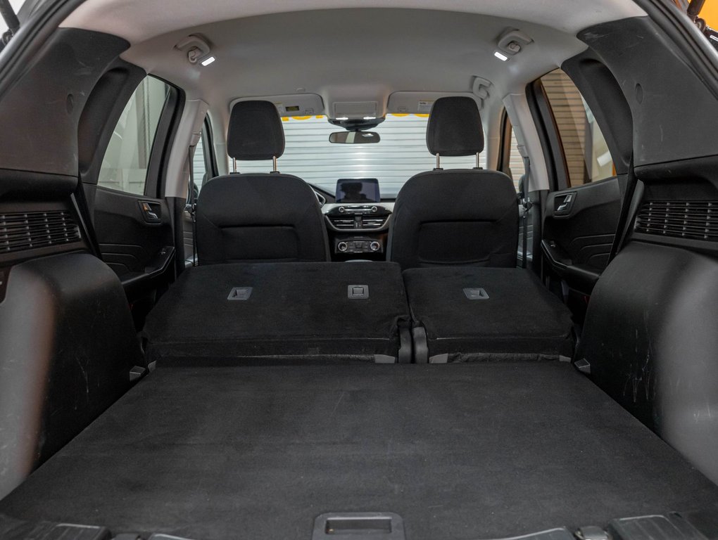 2021 Ford Escape in St-Jérôme, Quebec - 28 - w1024h768px