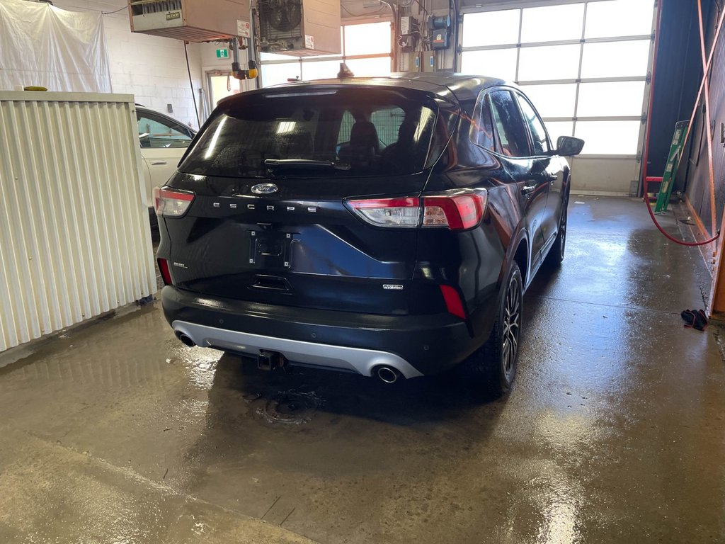 Ford Escape  2022 à St-Jérôme, Québec - 9 - w1024h768px