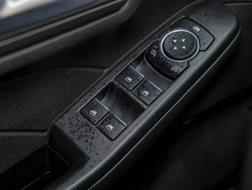 Ford Escape  2024 à St-Jérôme, Québec - 25 - w1024h768px