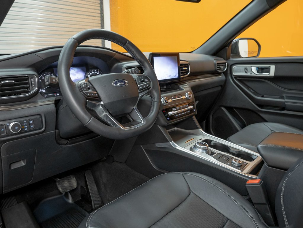 2020 Ford Explorer in St-Jérôme, Quebec - 2 - w1024h768px