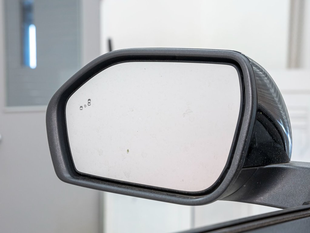 2020 Ford Explorer in St-Jérôme, Quebec - 37 - w1024h768px