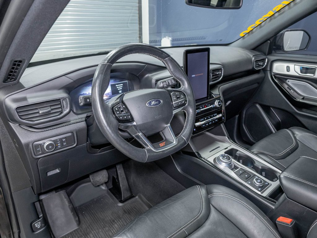 2021 Ford Explorer in St-Jérôme, Quebec - 2 - w1024h768px