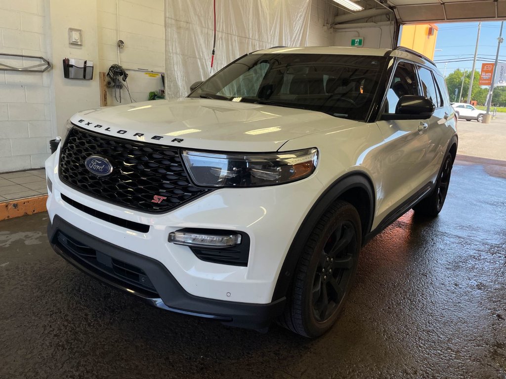 Ford Explorer  2022 à St-Jérôme, Québec - 1 - w1024h768px