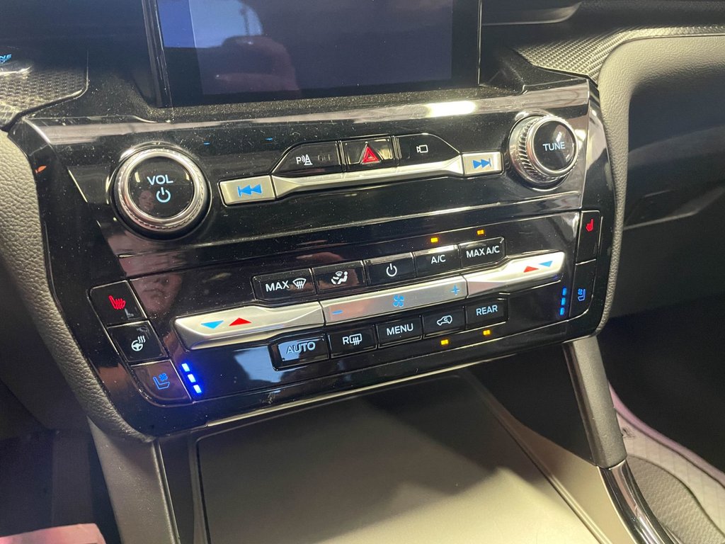 2023 Ford Explorer in St-Jérôme, Quebec - 14 - w1024h768px