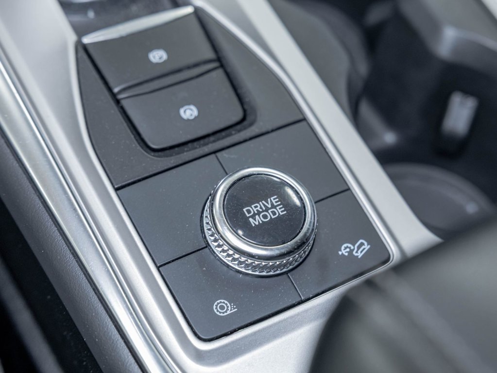 2023 Ford Explorer in St-Jérôme, Quebec - 23 - w1024h768px