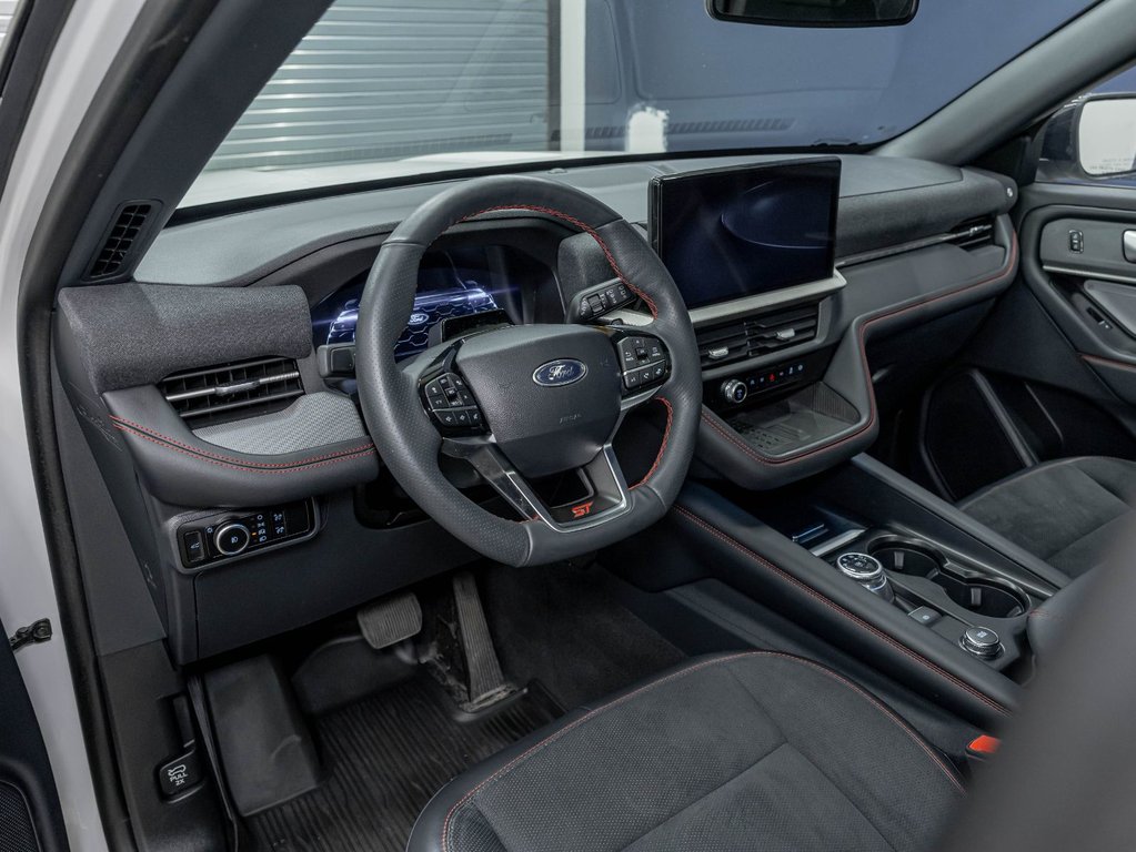 Ford Explorer  2025 à St-Jérôme, Québec - 2 - w1024h768px