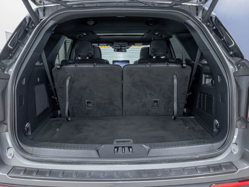 2025 Ford Explorer in St-Jérôme, Quebec - 28 - w1024h768px