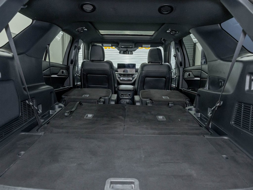 2025 Ford Explorer in St-Jérôme, Quebec - 30 - w1024h768px