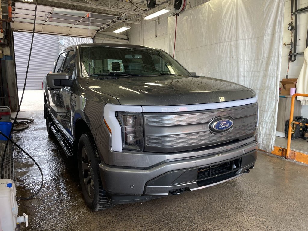 2023 Ford F-150 Lightning in St-Jérôme, Quebec - 8 - w1024h768px