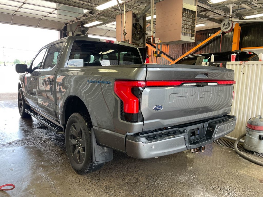2023 Ford F-150 Lightning in St-Jérôme, Quebec - 6 - w1024h768px