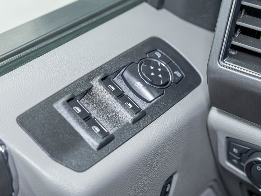 2019 Ford F-150 in St-Jérôme, Quebec - 24 - w1024h768px
