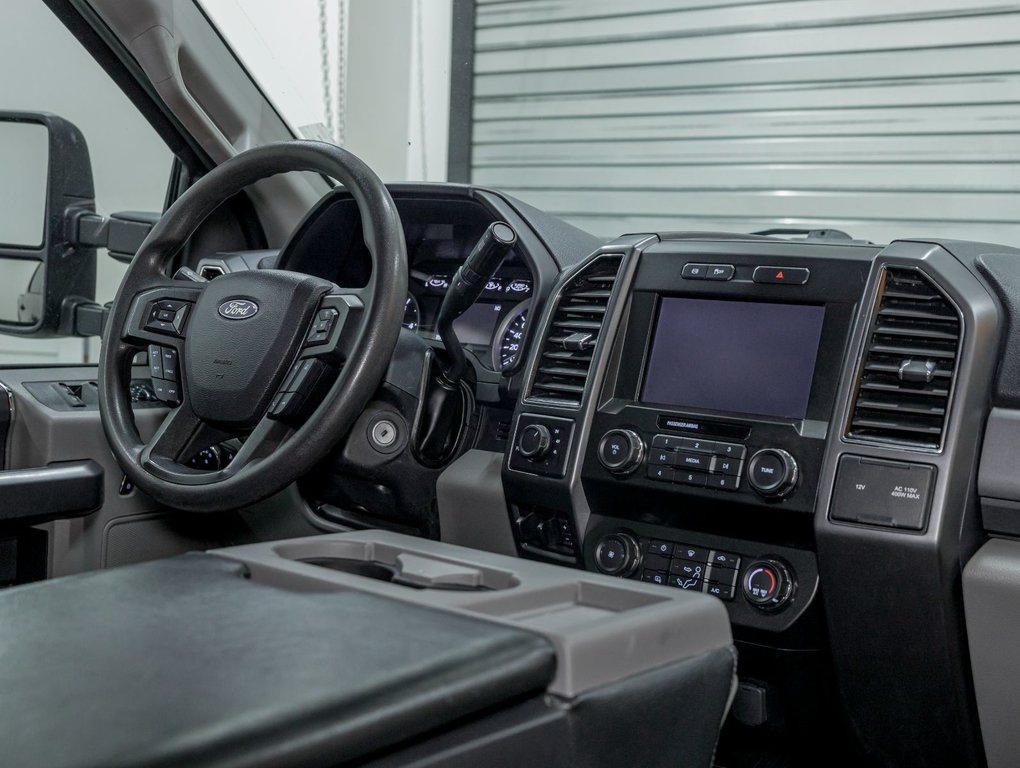 Ford F-350  2022 à St-Jérôme, Québec - 29 - w1024h768px