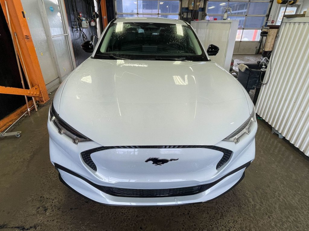 2023 Ford Mustang Mach-E in St-Jérôme, Quebec - 4 - w1024h768px