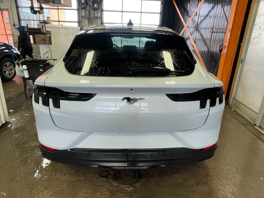 2023 Ford Mustang Mach-E in St-Jérôme, Quebec - 5 - w1024h768px