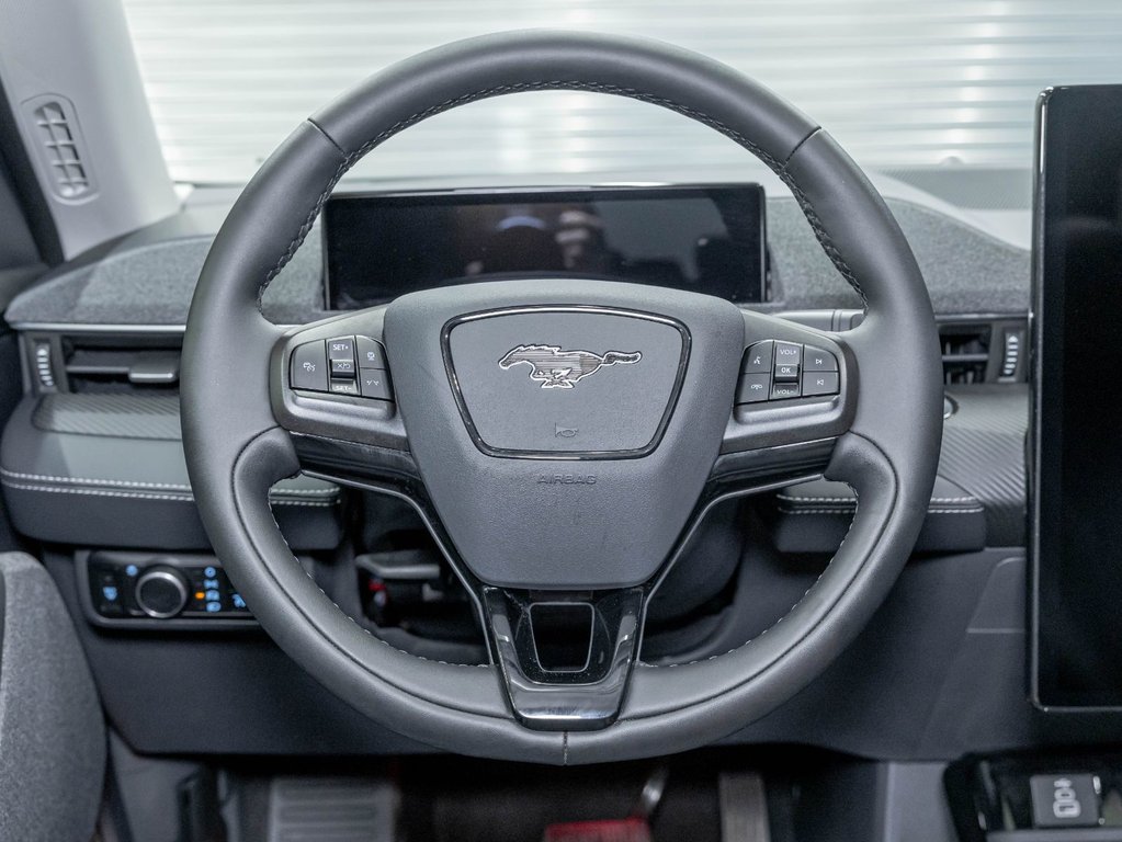 2025 Ford Mustang Mach-E in St-Jérôme, Quebec - 14 - w1024h768px