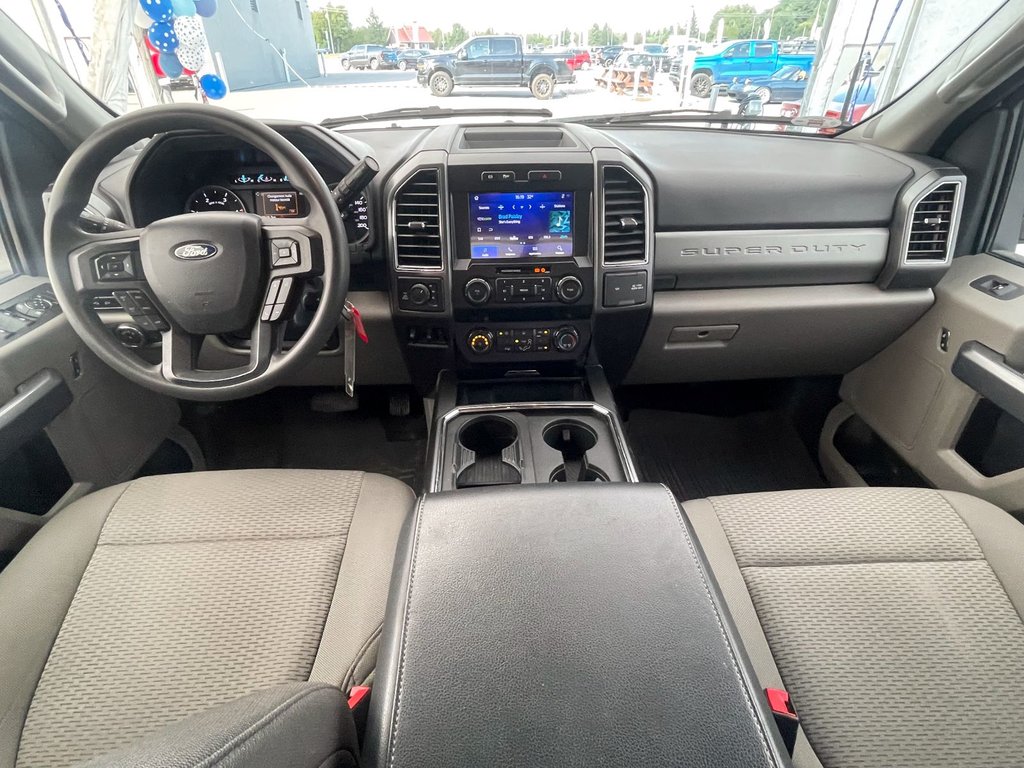 2022 Ford Super Duty F-250 SRW in St-Jérôme, Quebec - 10 - w1024h768px
