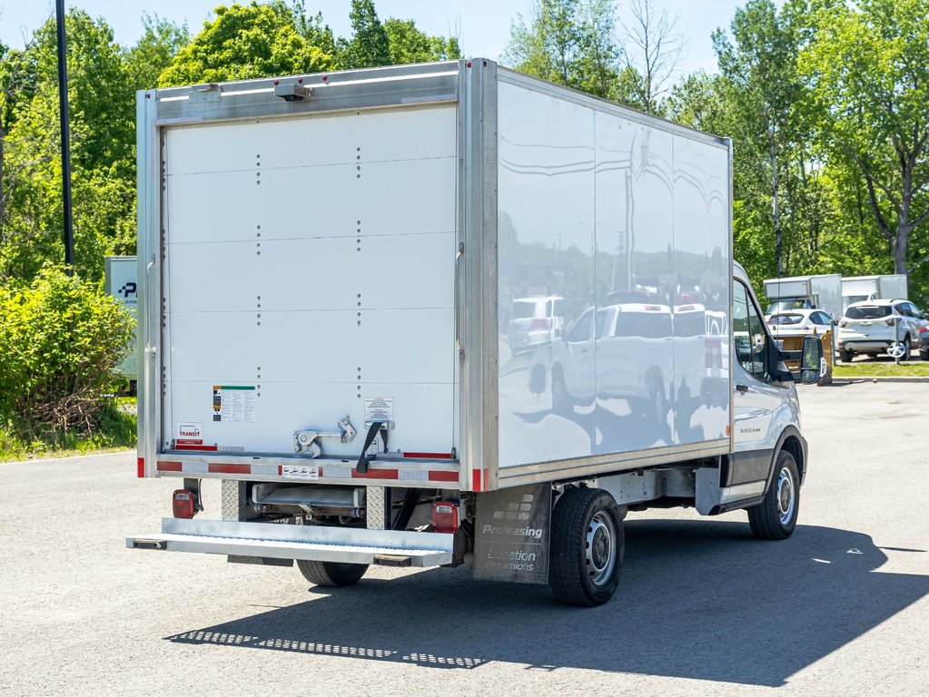 2025 Ford Transit Cutaway in St-Jérôme, Quebec - 8 - w1024h768px