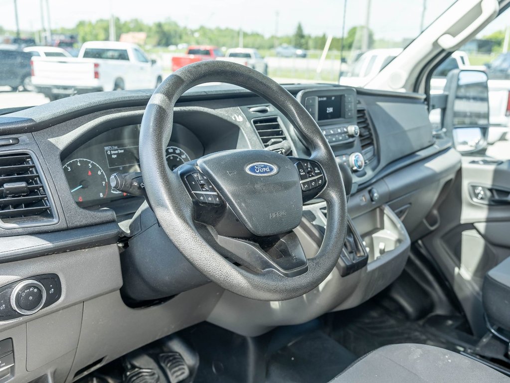 2025 Ford Transit Cutaway in St-Jérôme, Quebec - 2 - w1024h768px