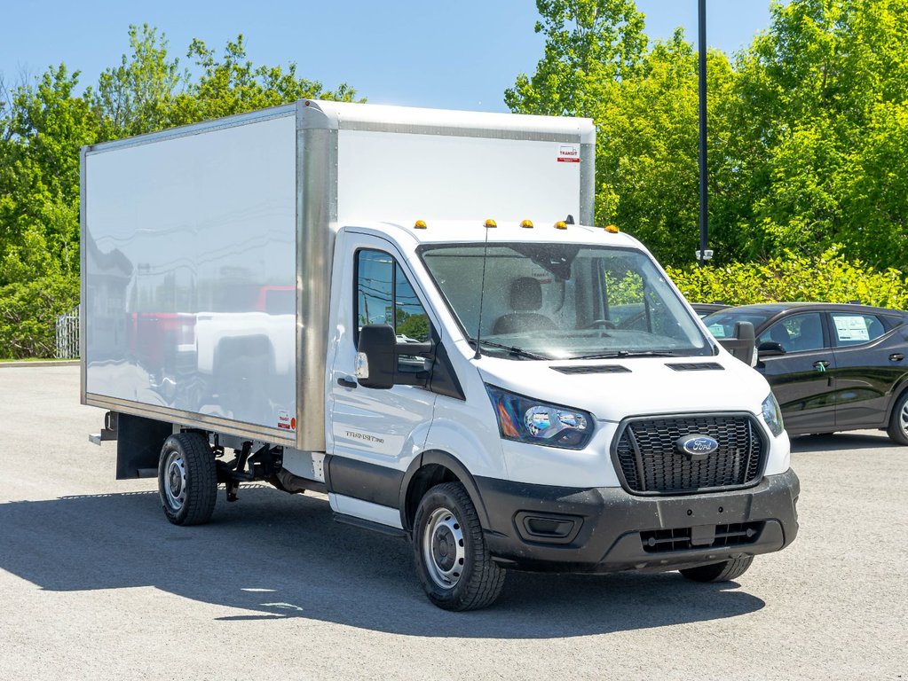 2025 Ford Transit Cutaway in St-Jérôme, Quebec - 9 - w1024h768px