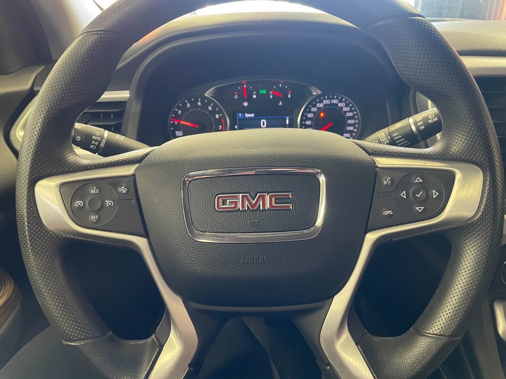 GMC Acadia  2023 à St-Jérôme, Québec - 16 - w1024h768px