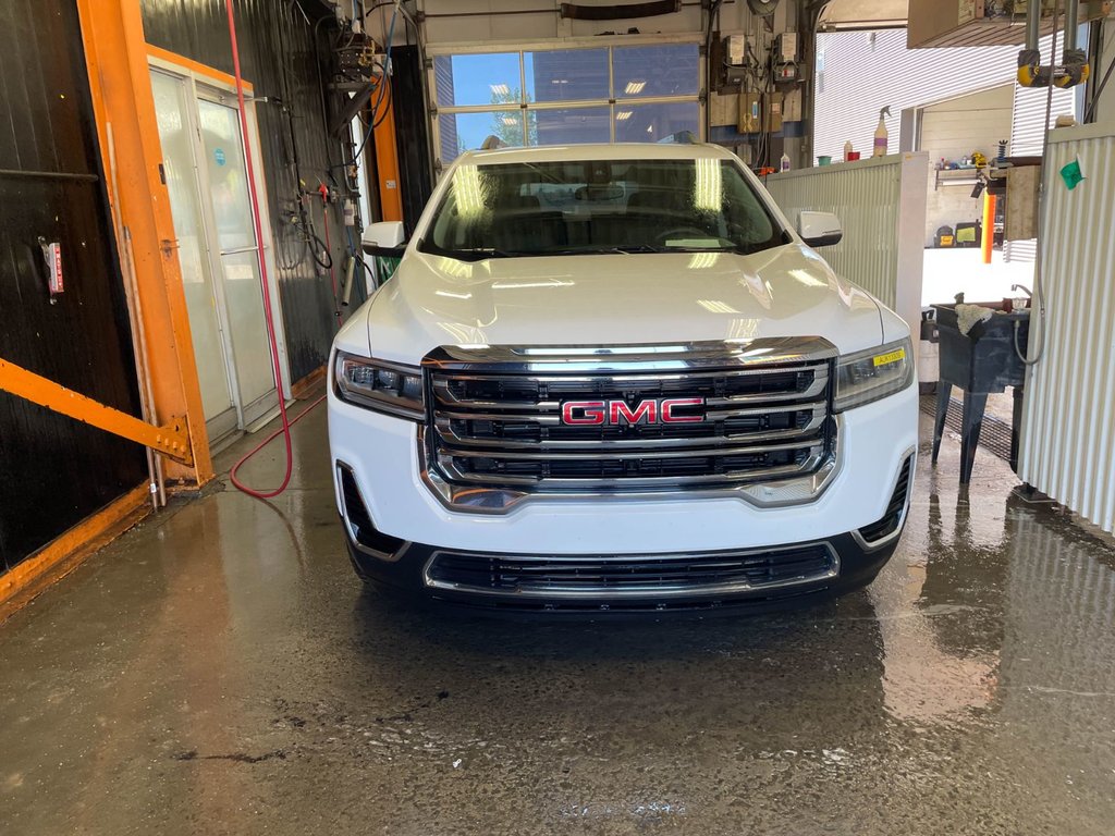 GMC Acadia  2023 à St-Jérôme, Québec - 4 - w1024h768px