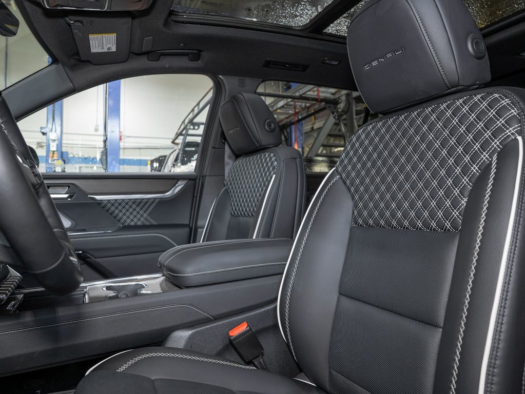 2025 GMC Acadia in St-Jérôme, Quebec - 11 - w1024h768px