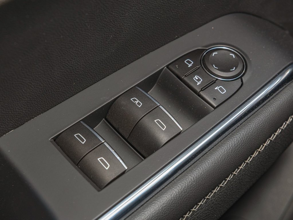 2025 GMC Acadia in St-Jérôme, Quebec - 28 - w1024h768px