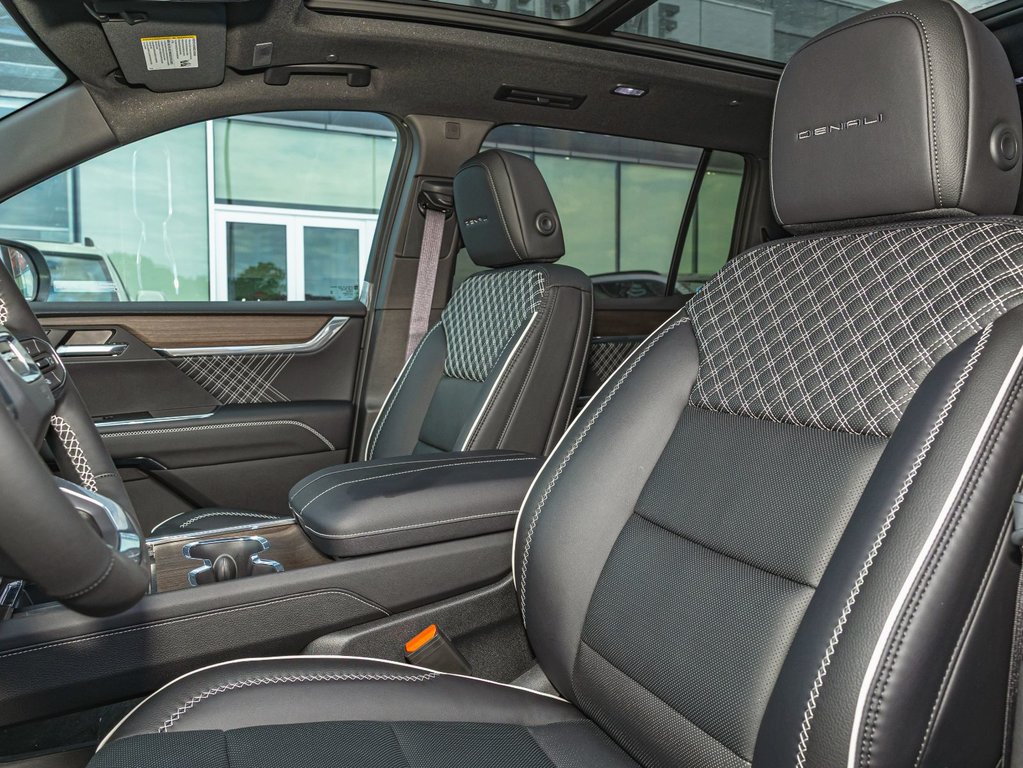 2025 GMC Acadia in St-Jérôme, Quebec - 12 - w1024h768px