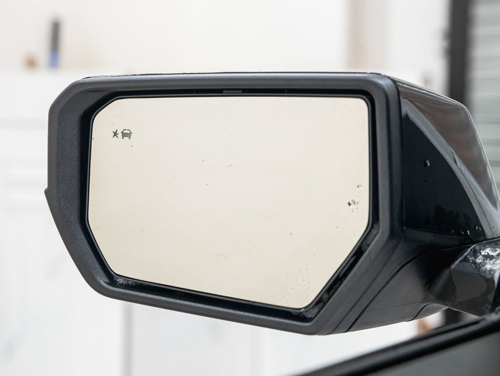 2024 GMC Canyon in St-Jérôme, Quebec - 35 - w1024h768px