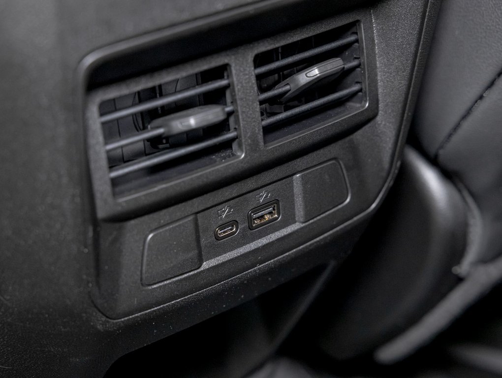 2024 GMC Canyon in St-Jérôme, Quebec - 33 - w1024h768px