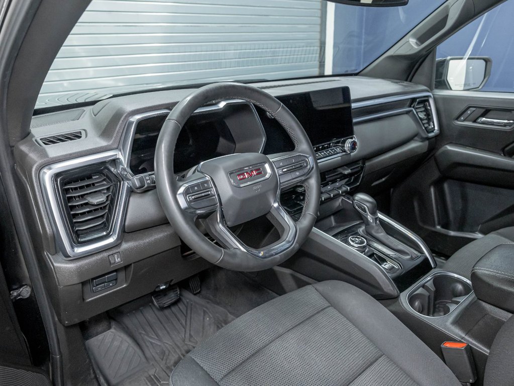 2024 GMC Canyon in St-Jérôme, Quebec - 2 - w1024h768px